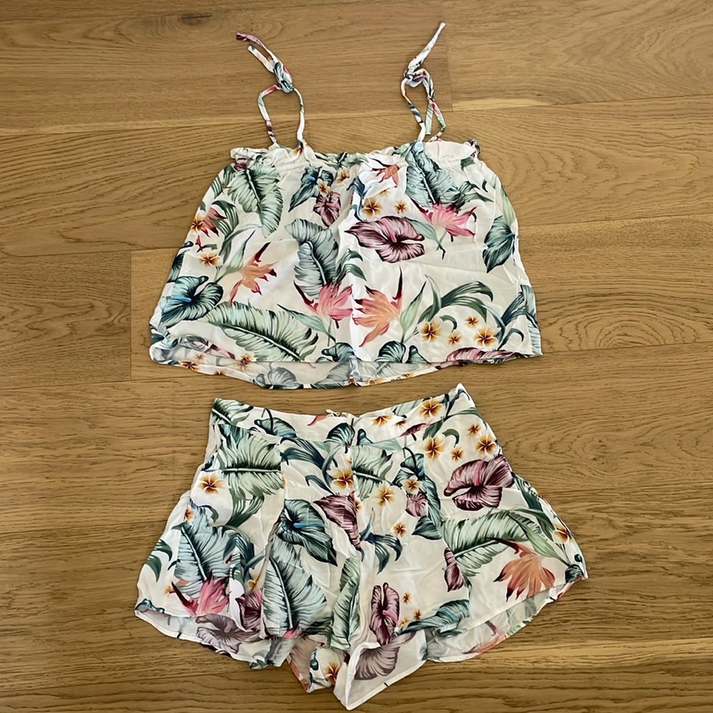 Show Me Your Mumu Set